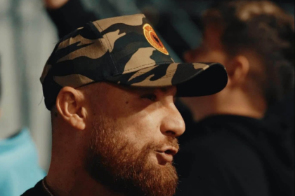 Lyrical Son sonte mysafir në natën e nëntë të protestës “Jo në emrin tim”