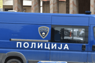 Zbulohen 12 emigrantë të paligjshëm në terminalet doganore në Tetovë dhe në Shkup
