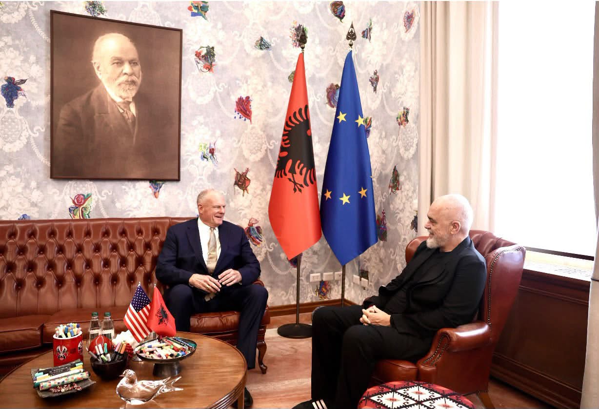Edi Rama takon ambasadorin e ri amerikan në Shqipëri, i uron mirëseardhje