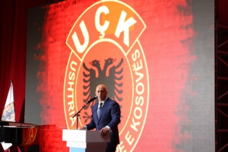 Haradinaj fton qytetarët në protestën kundër vendimit ndaj krerëve të UÇK-së: Jo në emrin tim, jo në emër të popullit të Kosovës