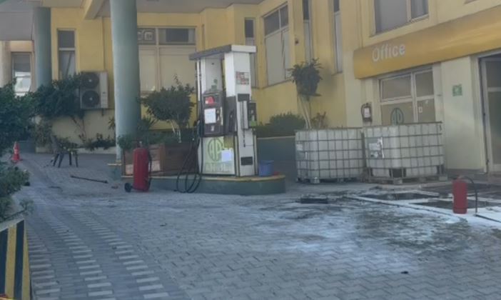 Shpërthim i fuqishëm në një pikë karburanti në Sarandë, dy persona përfundojnë në spital