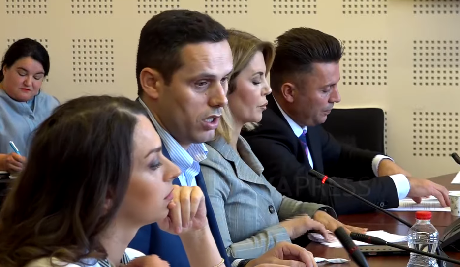 PDK lëshon mbledhjen e komisionit për Legjislacion: S’mund të simulojmë normalitet