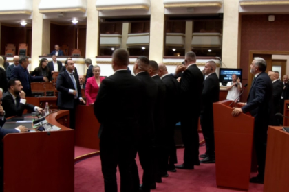 Përplasje në Kuvendin e Shqipërisë për rastin Hyseni