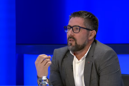 Krasniqi: Nuk ka moment më historik për kombin tonë sesa vendimi i Hagës, e ne jemi të ndarë