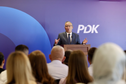 Hamza fton qytetarët në protestën e 1 tetorit në Prishtinë: Le të bashkohemi kundër padrejtësisë